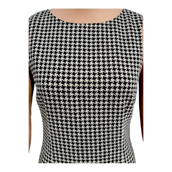 Ann Taylor houndstooth sheath dress in size 8. Fully lined. Like New - Picture 4 of 6